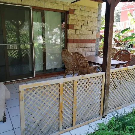 מלון דירות Garden Evita